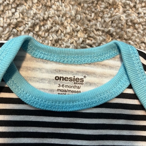 BABY Onesie Stripes White Black Blue Size 3-6 Months Soft New Cute - Picture 2 of 2